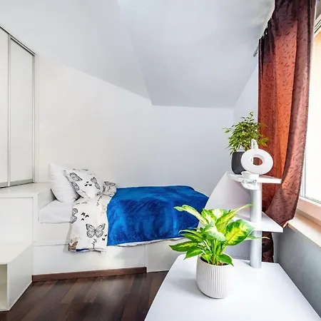 Urban And Quiet Holiday House Bianca * Nin