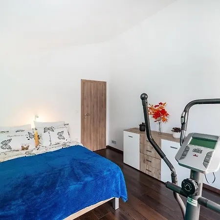 Urban And Quiet Holiday House Bianca Villa Nin